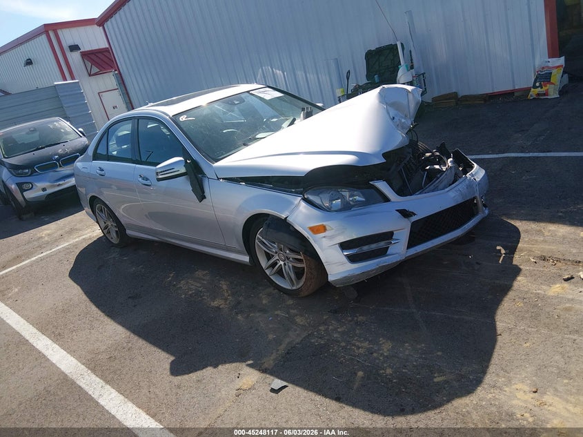 Vin: wddgf8bb7ca654380, lot: 45745920, mercedes-benz c 300 sport 4matic 2012 img_1