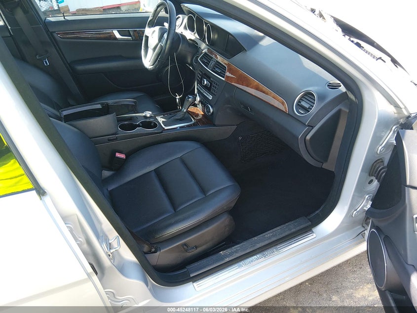 2012 MERCEDES-BENZ C 300 auction photo 5