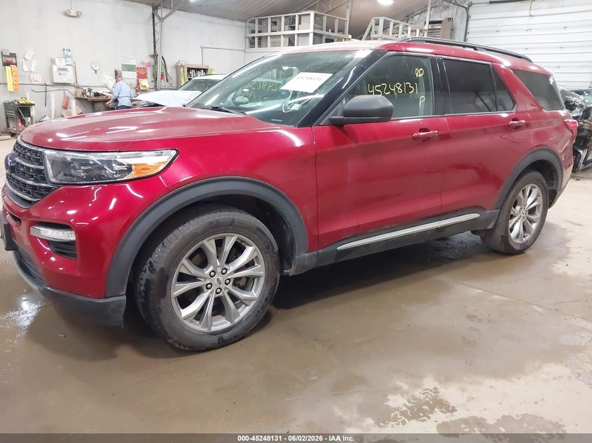 2021 FORD EXPLORER auction photo 2