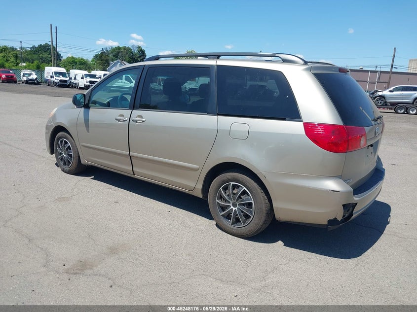 Vin: 5tdkk4ccxas320828, lot: 45745979, toyota sienna le 20103