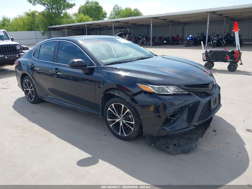 2018 TOYOTA CAMRY auction photo 1