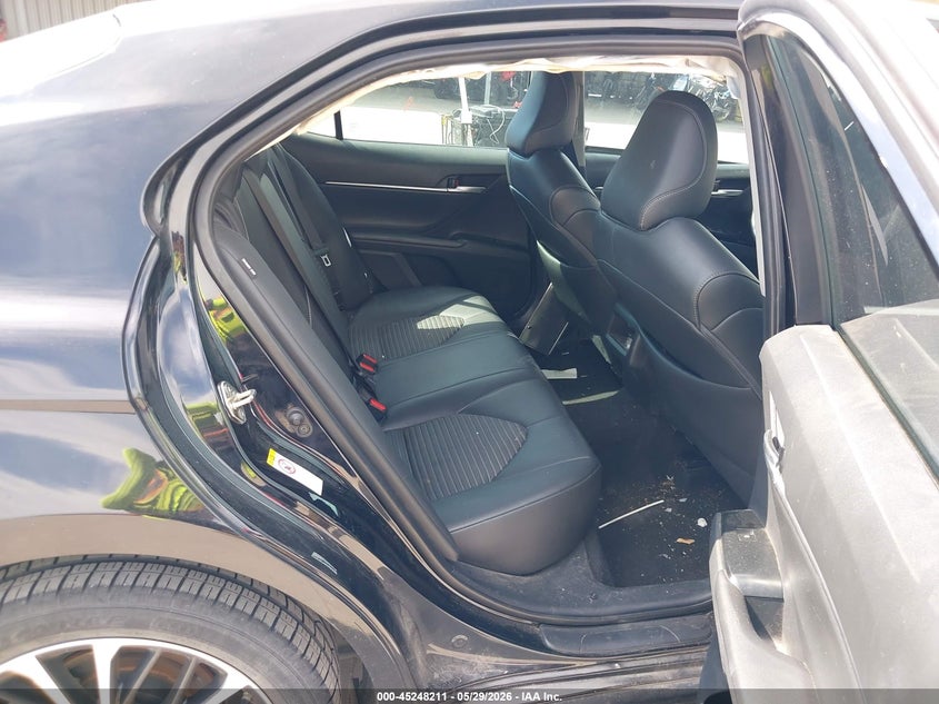 2018 TOYOTA CAMRY auction photo 8