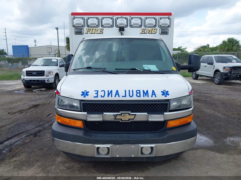 2014 Chevrolet 4500 Diesel White Lot 111045248225 Vin 1GB6G5CL4E1159750