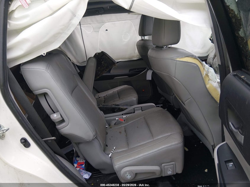 2015 TOYOTA HIGHLANDER auction photo 8