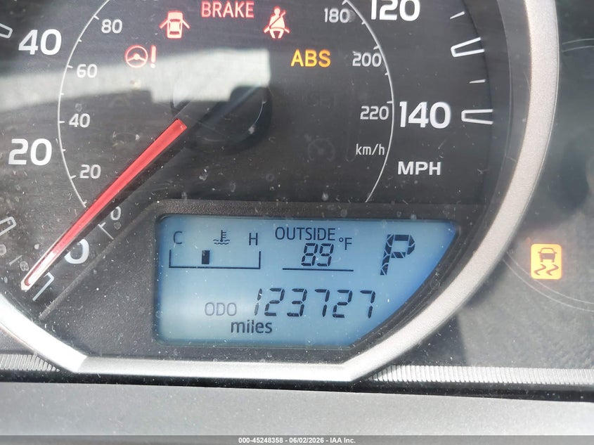 TOYOTA RAV4 - zdjęcie 16