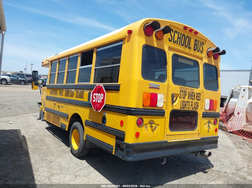 2013 Chevrolet Express Cutaway 4500 Diesel yellow Lot 111045248361 Vin 1GB6G5BL3D1187765
