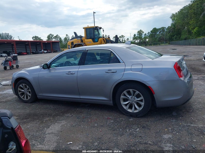 2015 Chrysler 300 Limited VIN: 2C3CCAAG8FH766718 Lot: 45248401