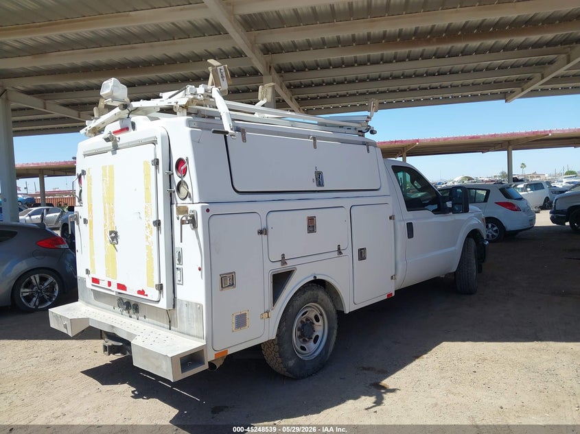 1FDRF3A67DEB92158 2013 Ford F350 Xl White