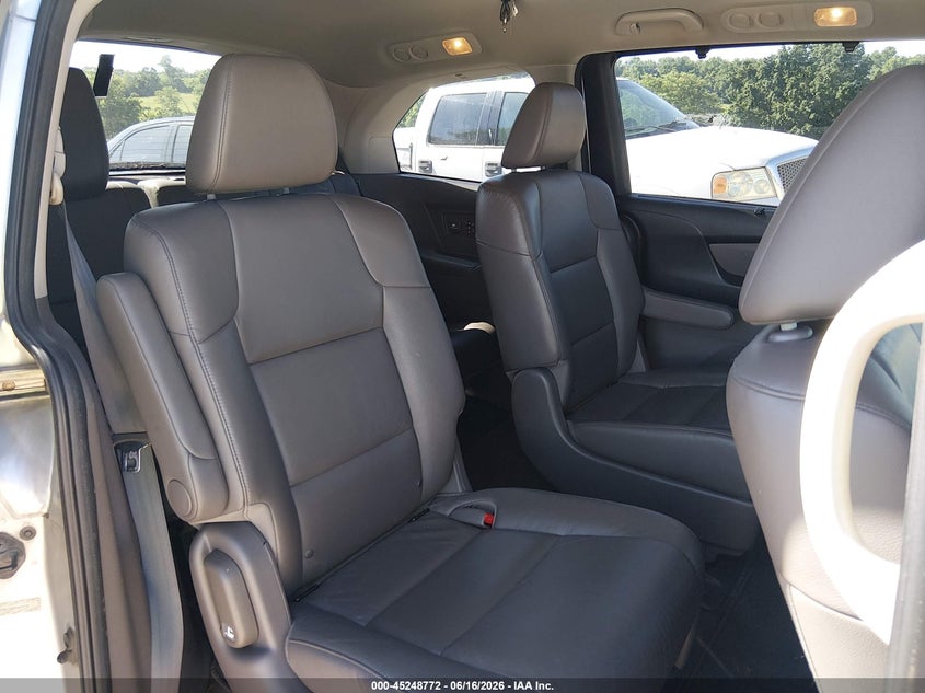 2015 HONDA ODYSSEY auction photo 8