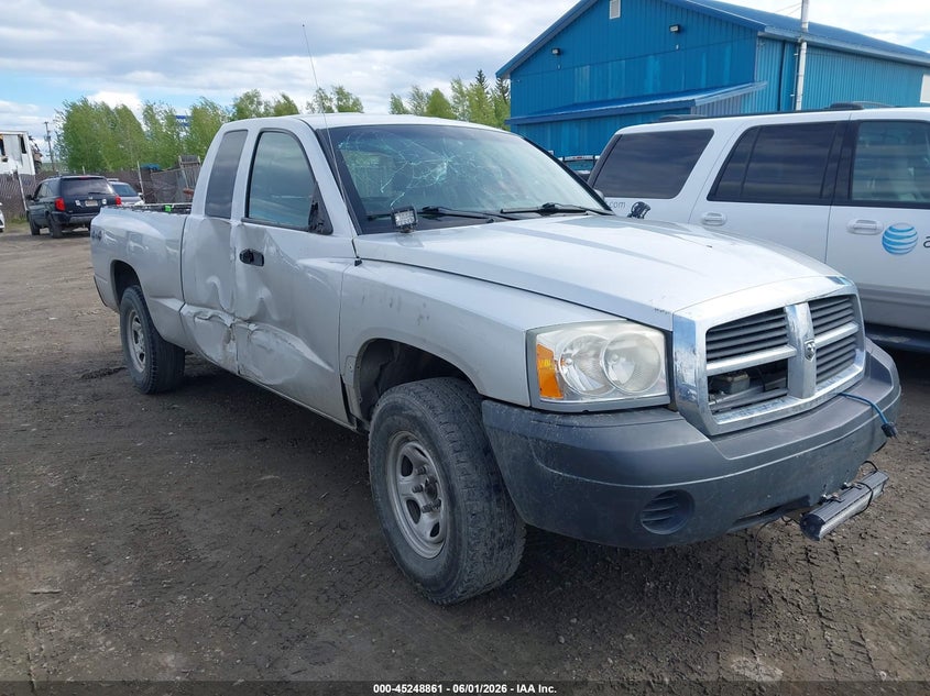 2005 Dodge Dakota St