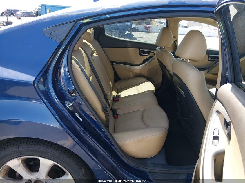 2013 HYUNDAI ELANTRA auction photo 8