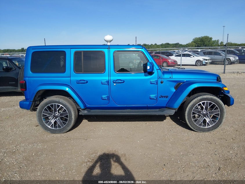 2022 Jeep Wrangler 4Xe Unlimited High Altitude 4X4 VIN: 1C4JJXP63NW261101 Lot: 45249088
