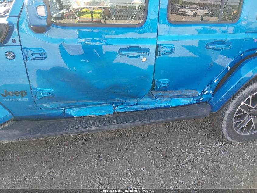 2022 Jeep Wrangler 4Xe Unlimited High Altitude 4X4 VIN: 1C4JJXP63NW261101 Lot: 45249088