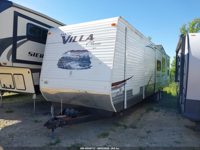 2014 FOREST RIVER VILLA auction photo 2