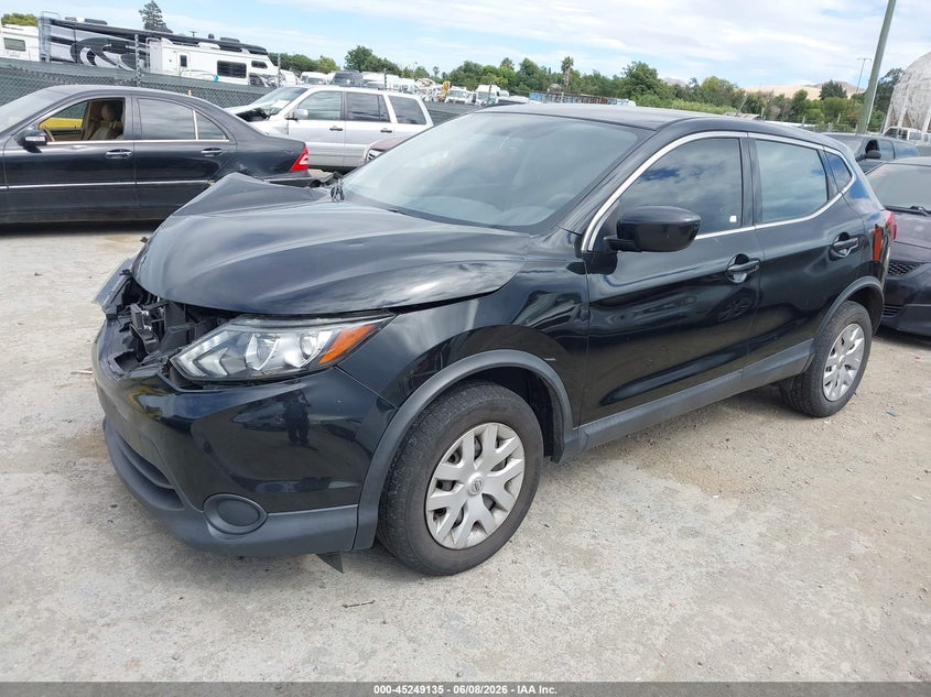 Vin: jn1bj1cr6jw261981, lot: 45746939, nissan rogue sport s 20182