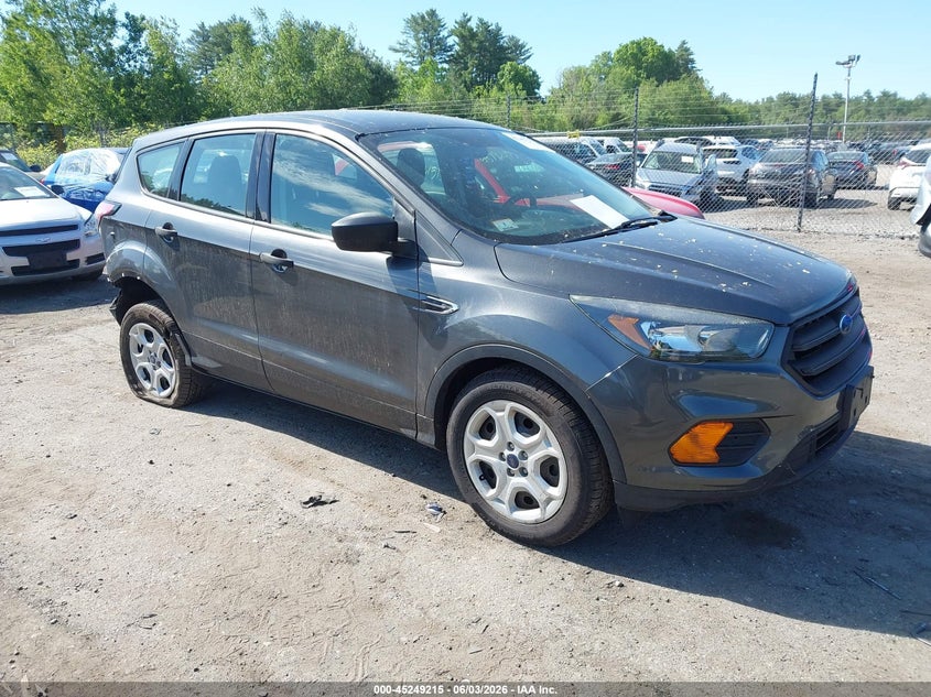 Vin: 1fmcu0f78jua32920, lot: 45747018, ford escape s 2018 img_1