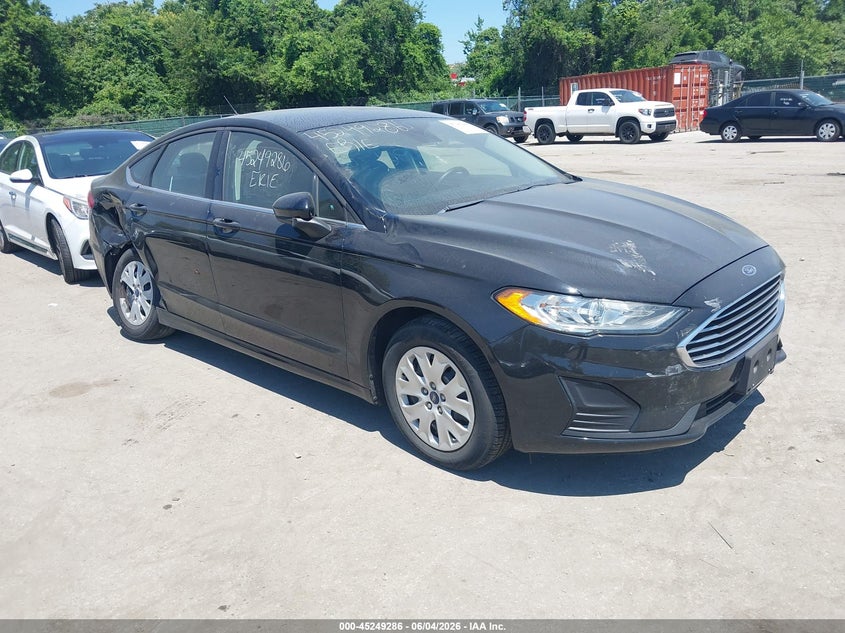 Vin: 3fa6p0g79kr211148, lot: 45747089, ford fusion s 2019 img_1