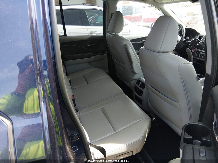 2018 Honda Ridgeline Rtl VIN: 5FPYK3F54JB015418 Lot: 45249375