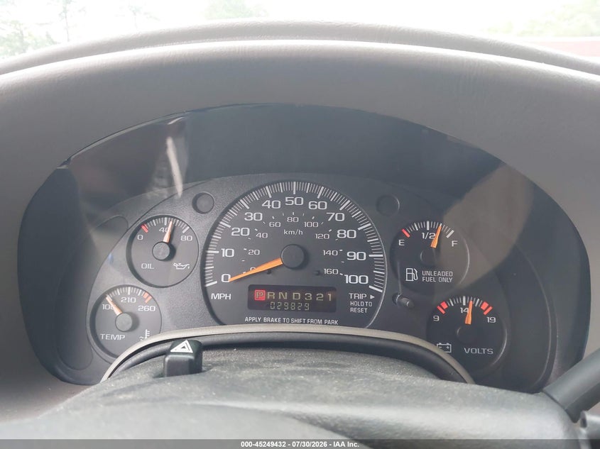 2001 GMC SAFARI auction photo 7