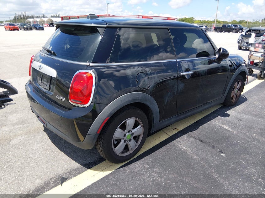 Vin: wmwxm5c57f3a04335, lot: 45747265, mini hardtop cooper 20154