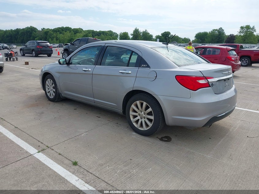 Vin: 1c3ccbcg1en150304, lot: 45747305, chrysler 200 limited 20143