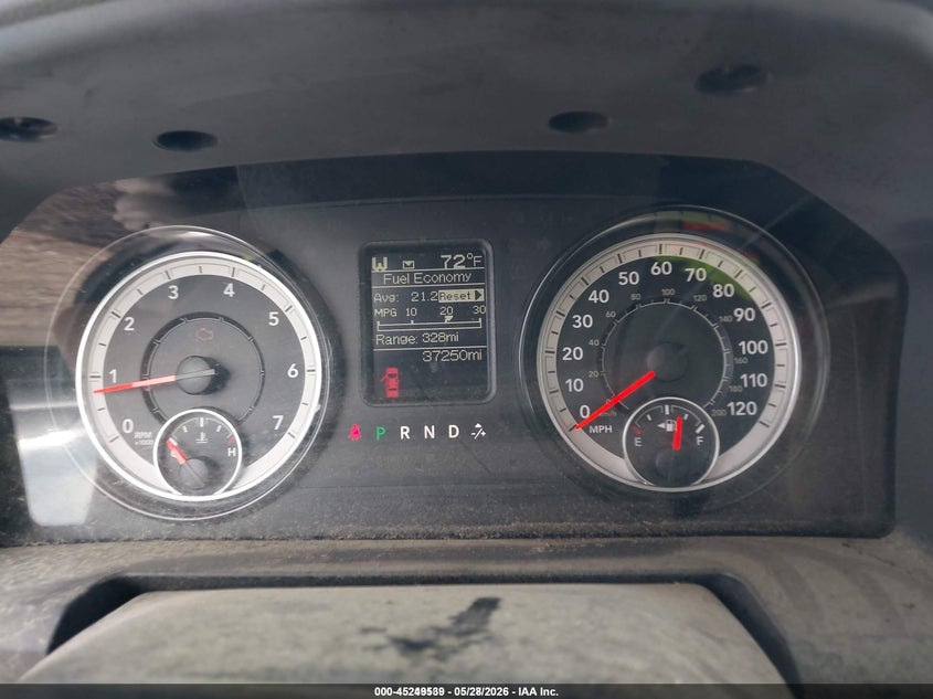 2016 RAM 1500 auction photo 7