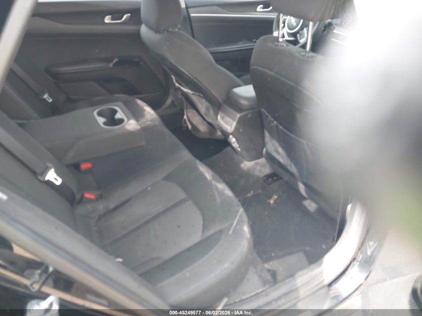 2023 KIA K5 auction photo 8