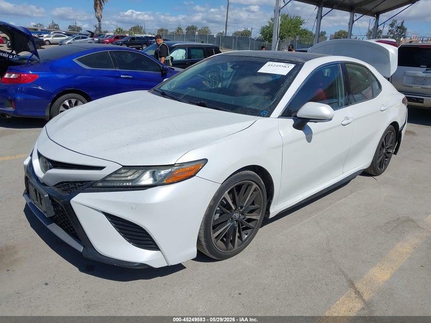 2019 TOYOTA CAMRY auction photo 2