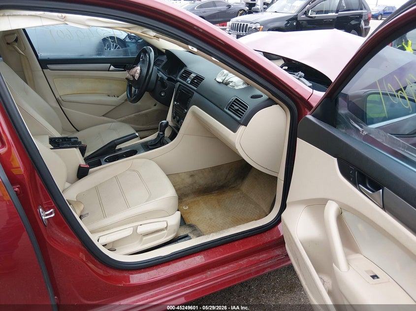 2015 VOLKSWAGEN PASSAT auction photo 5