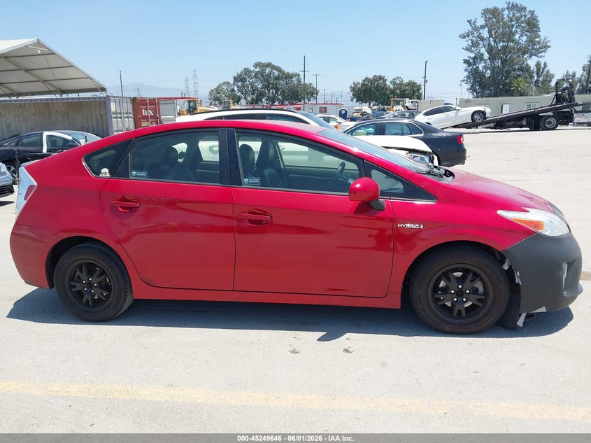 2015 TOYOTA PRIUS HATCHBACK 1.8L I-4 DOHC, VVT, 98HP