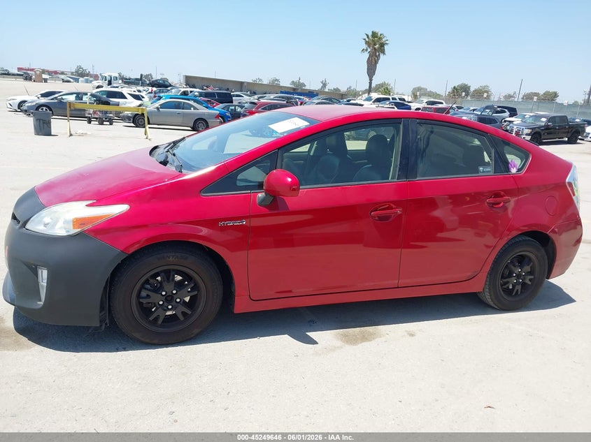 2015 TOYOTA PRIUS HATCHBACK 1.8L I-4 DOHC, VVT, 98HP