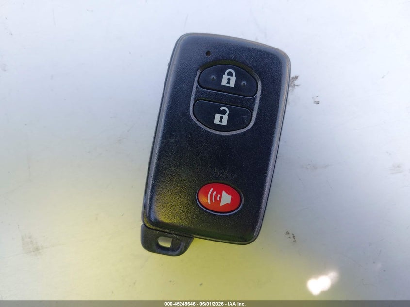 2015 TOYOTA PRIUS HATCHBACK 1.8L I-4 DOHC, VVT, 98HP