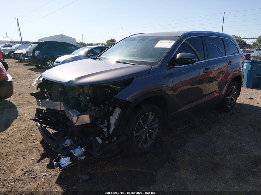 2019 Toyota Highlander Xle 5TDJZRFHXKS611357 photo 1