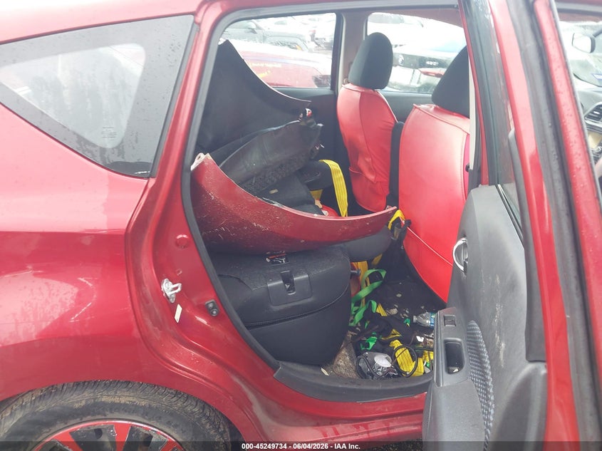 Фото 8 - NISSAN VERSA NOTE