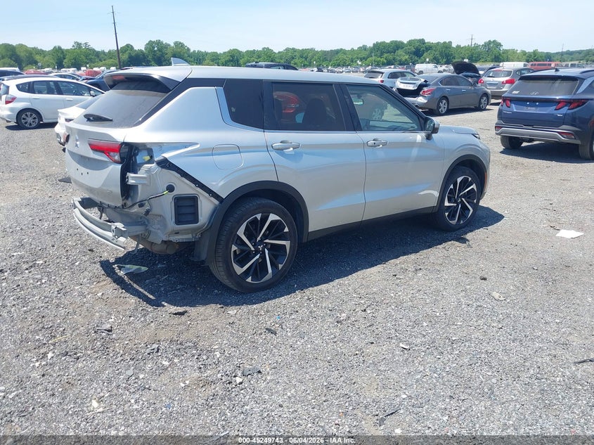 2024 MITSUBISHI OUTLANDER auction photo 4