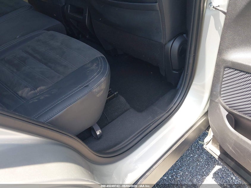 2024 MITSUBISHI OUTLANDER auction photo 8