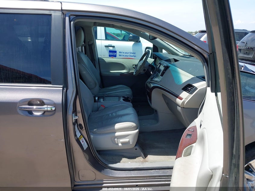 2012 Toyota Sienna 3.5 Xle 7 Passenger grey Lot 111045249925 Vin 5TDDK3DC1CS037707