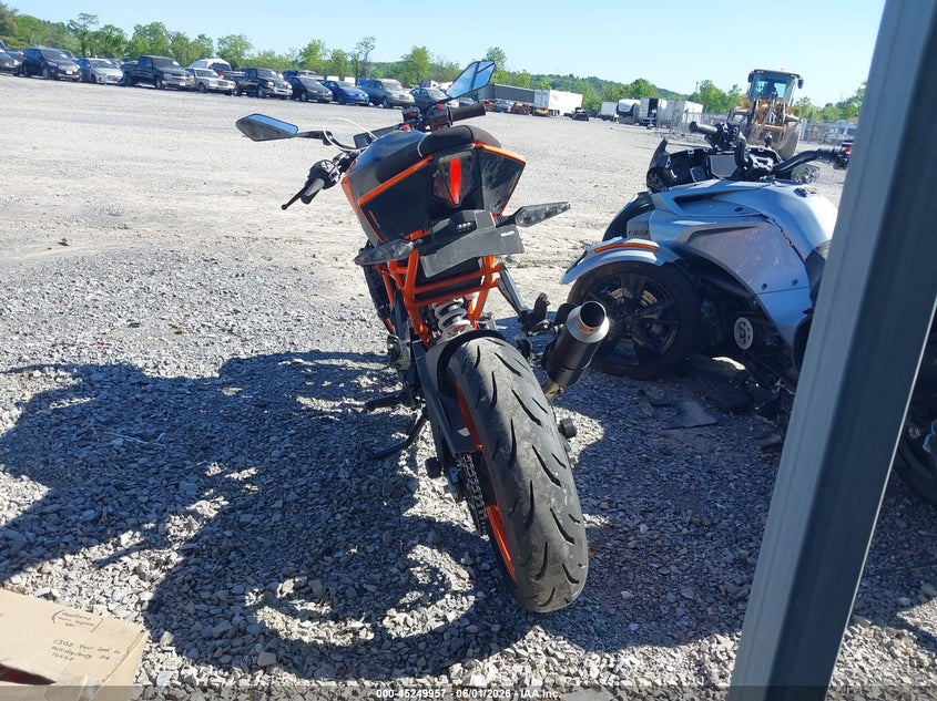 2024 Ktm 390 Rc VIN: MD2JYJ400RN207379 Lot: 45249957