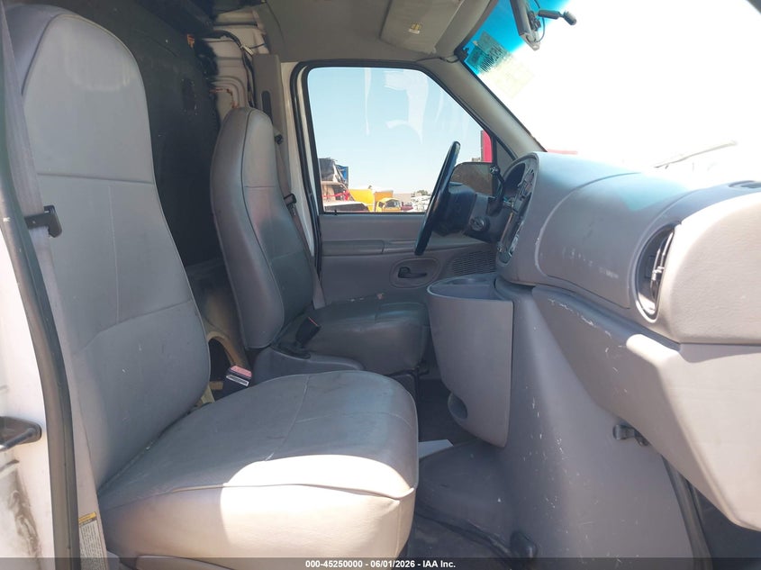 1998 FORD ECONOLINE auction photo 5