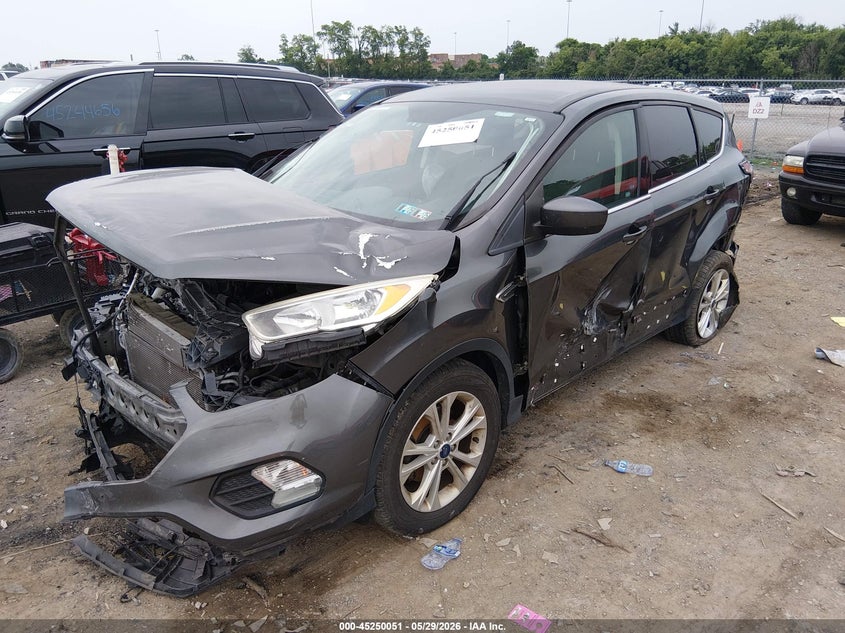 FORD ESCAPE 2017 VIN 1FMCU0GD2HUE51134