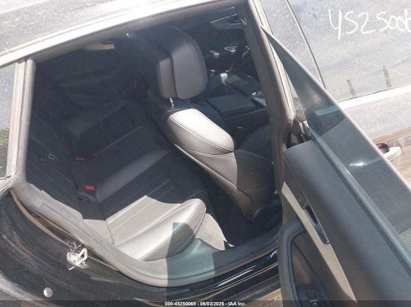 2018 Audi A5 2.0T Premium VIN: WAUBNCF53JA052035 Lot: 45250068