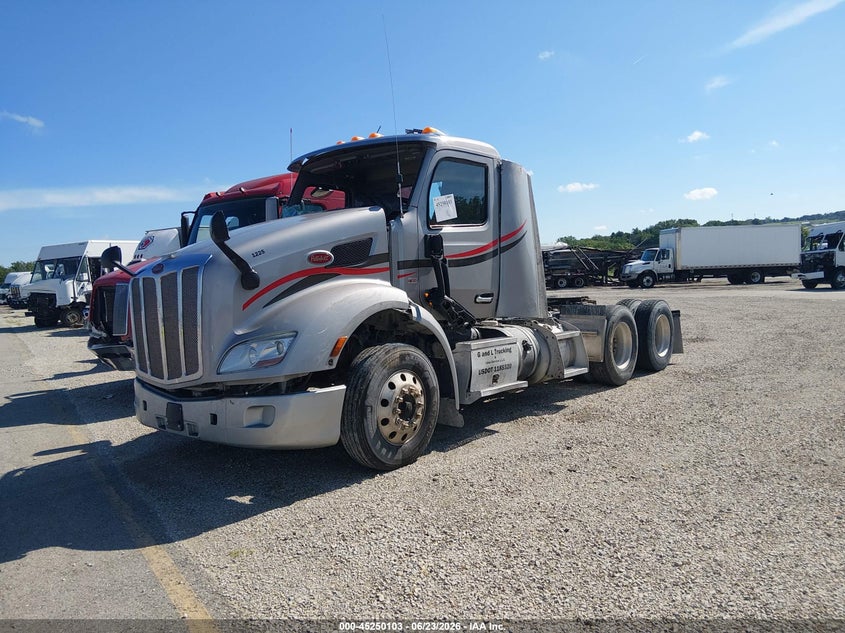 1XPBDP9X4KD624058 2019 Peterbilt 579 photo 1