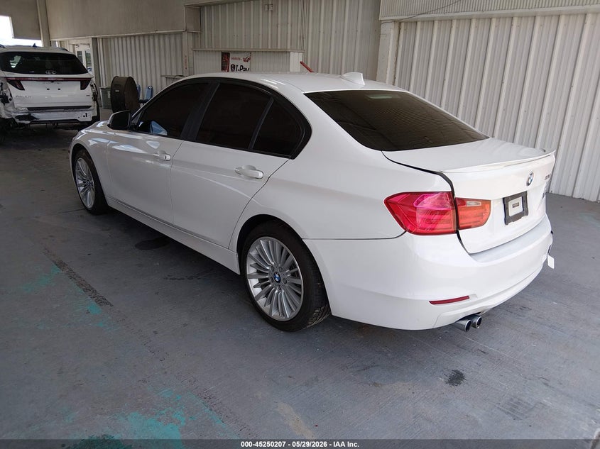 Vin: wba3a5c52cf349240, lot: 45748010, bmw 328i 20123