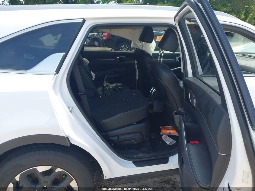 2024 KIA SORENTO auction photo 8