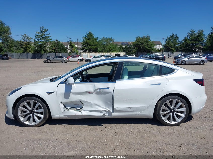 2020 Tesla Model 3 Long Range Dual Motor All-Wheel Drive VIN: 5YJ3E1EBXLF513633 Lot: 45250396