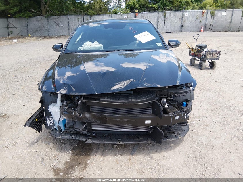 2025 HYUNDAI ELANTRA auction photo 6