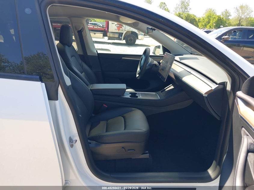 AtlanticExpress - Tesla Model Y