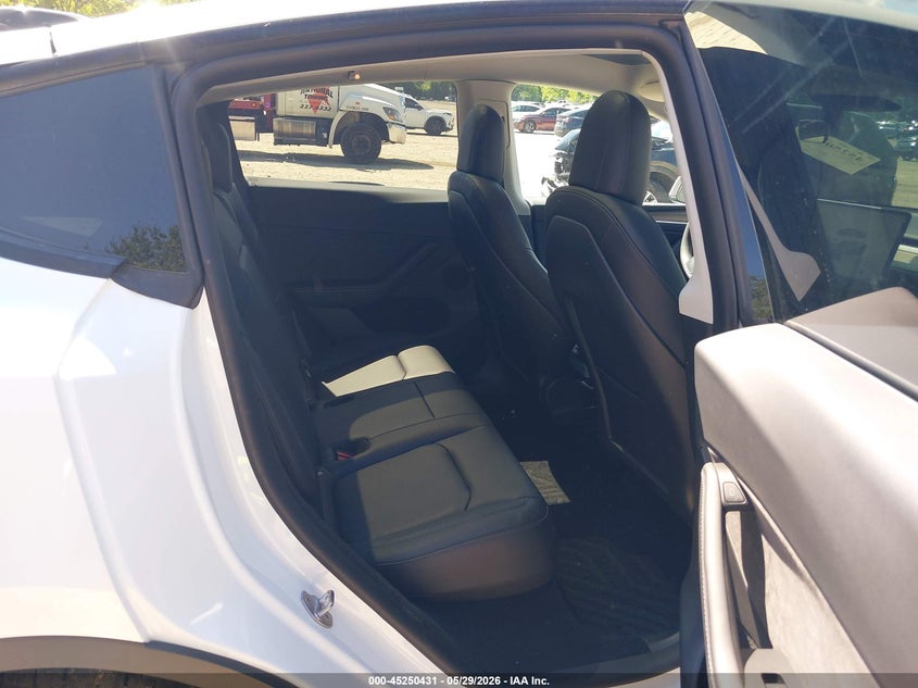 AtlanticExpress - Tesla Model Y