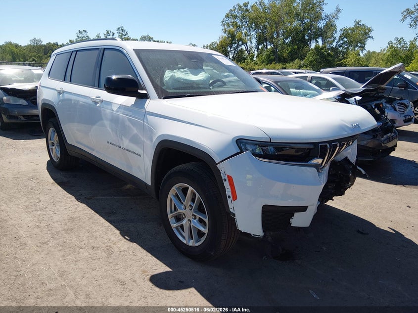 Vin: 1c4rjkag4r8607643, lot: 45748319, jeep grand cherokee l laredo 4x4 2024 img_1