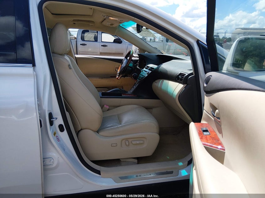 2012 Lexus Rx 3.5 Rx 350 white Lot 111045250600 Vin JTJZK1BA8C2005871